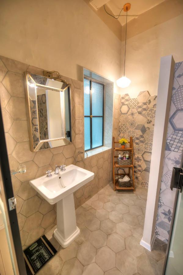 Charming & Traditional Flat In City Center Esch1-2 Valletta Buitenkant foto